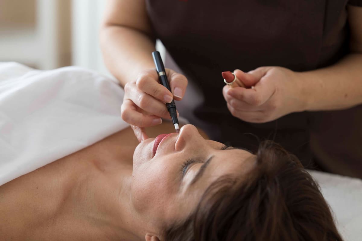 consigue el maquillaje de invitada perfecto